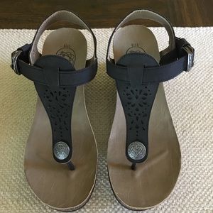 Black wedge sandal by Hokus Pokus